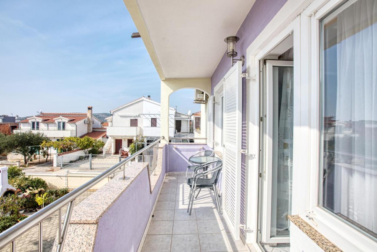 Apartments With A Parking Space Vodice - 6178 Kültér fotó
